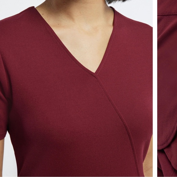 Jaanu Scrubs (Bundle with Bottoms to Save) - Picture 6 of 6